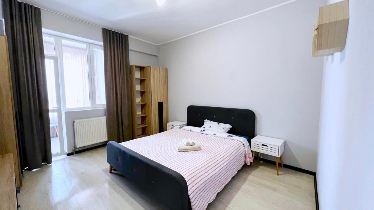 Comfortable Apartment With A Panoramic View キシナウ エクステリア 写真